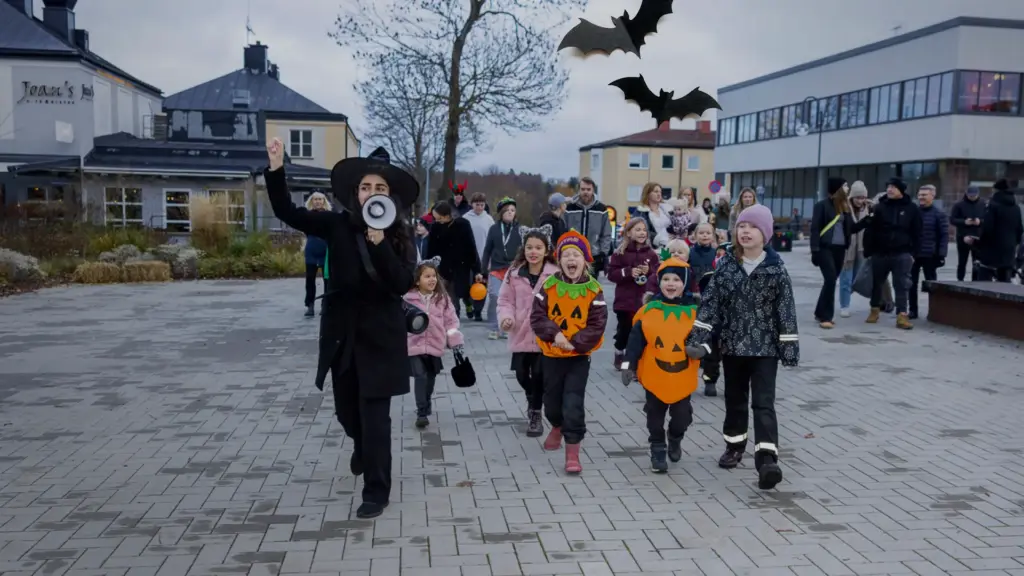 barn i halloween parad