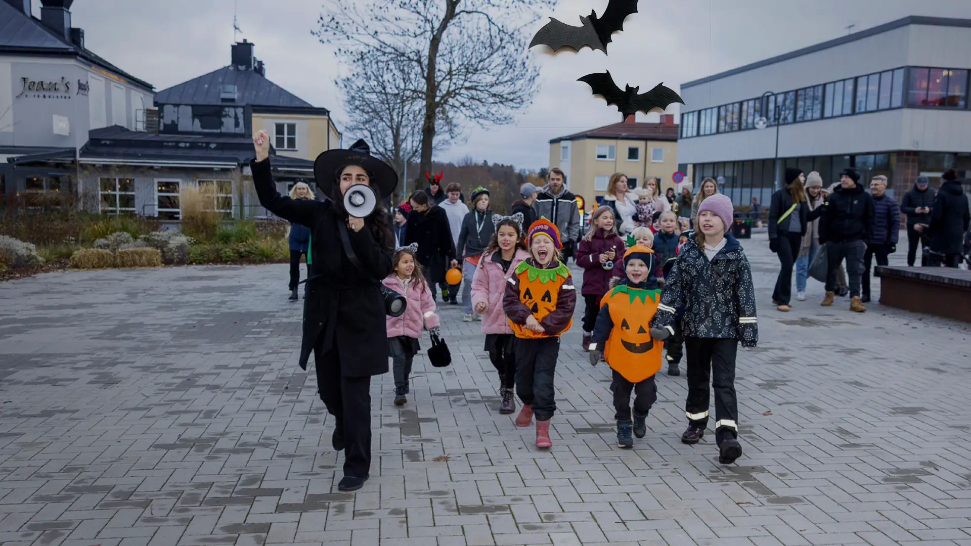 barn i halloween parad